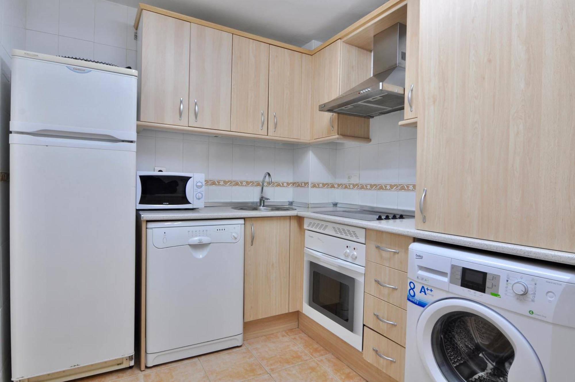 Apartamento Las Camelias เบนัลมาเดนา ภายนอก รูปภาพ