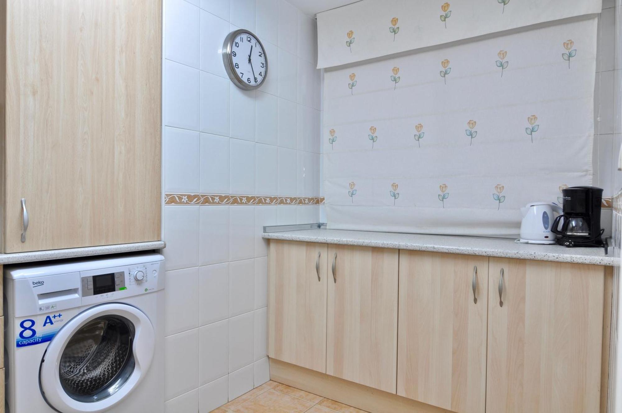Apartamento Las Camelias เบนัลมาเดนา ภายนอก รูปภาพ