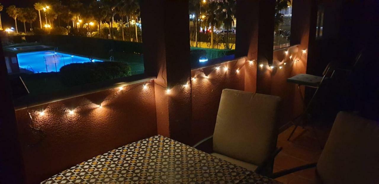 Apartamento Las Camelias เบนัลมาเดนา ภายนอก รูปภาพ