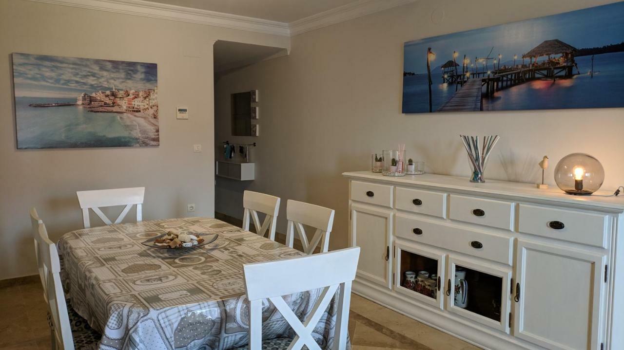 Apartamento Las Camelias เบนัลมาเดนา ภายนอก รูปภาพ